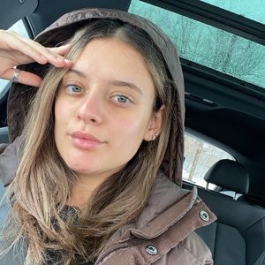 Meet your Posher, Brenda